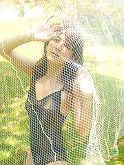 Neo Asian babe with hot curves comes from water like a goddess - Pics