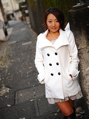 Hot girl You Shiraishi poses outdoor in coat - Pics